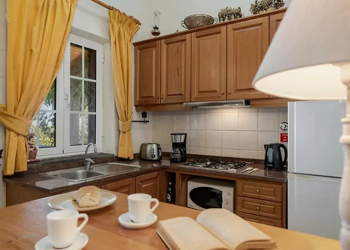 Quinta Devonia By An Island