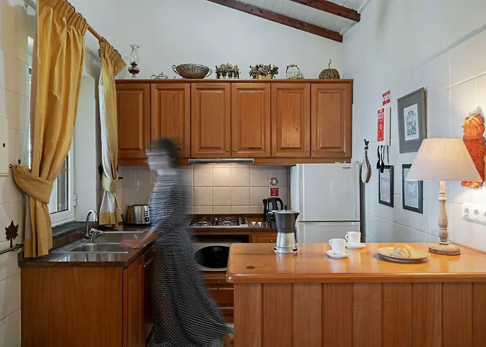 Quinta Devonia By An Island